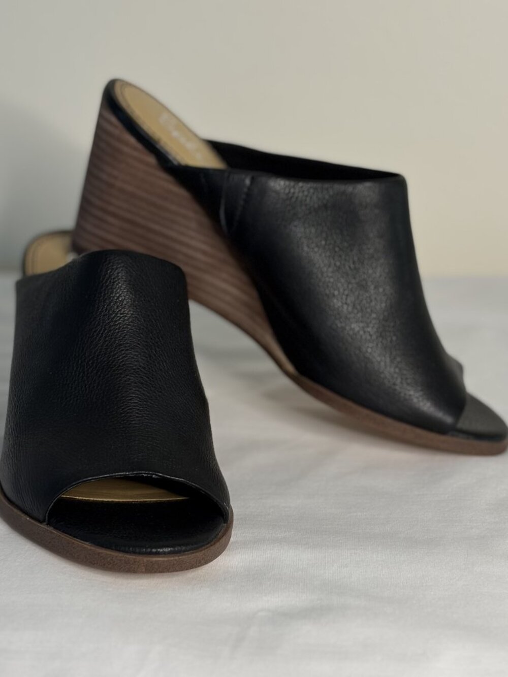 Splendid Fenwick Wedge Sandal size 7 1/2